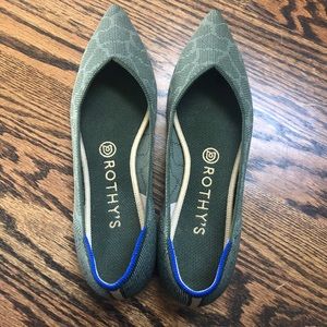 Rothy’s Safari Points